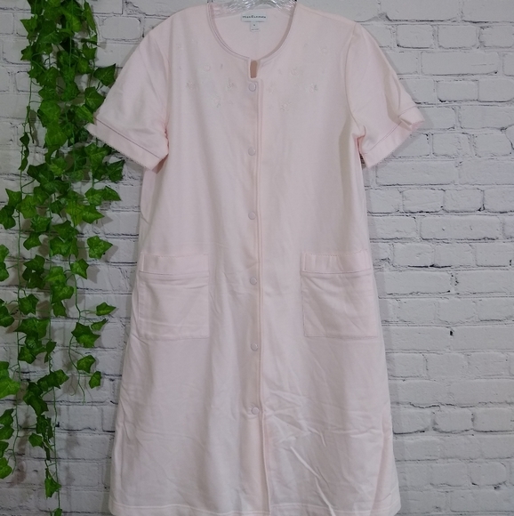 New Miss Elaine nightgown floral embroidered small